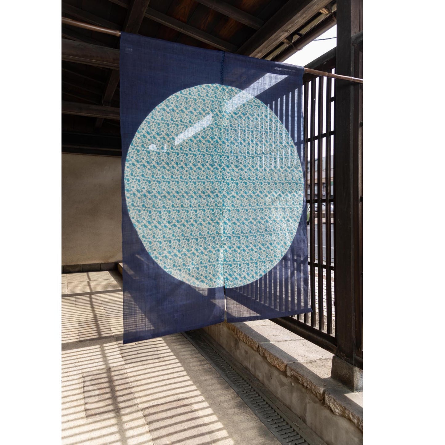 Japanese Curtain (Noren) / Ramie / Circle-Flower-Arabesque / Navy / W90xH120cm