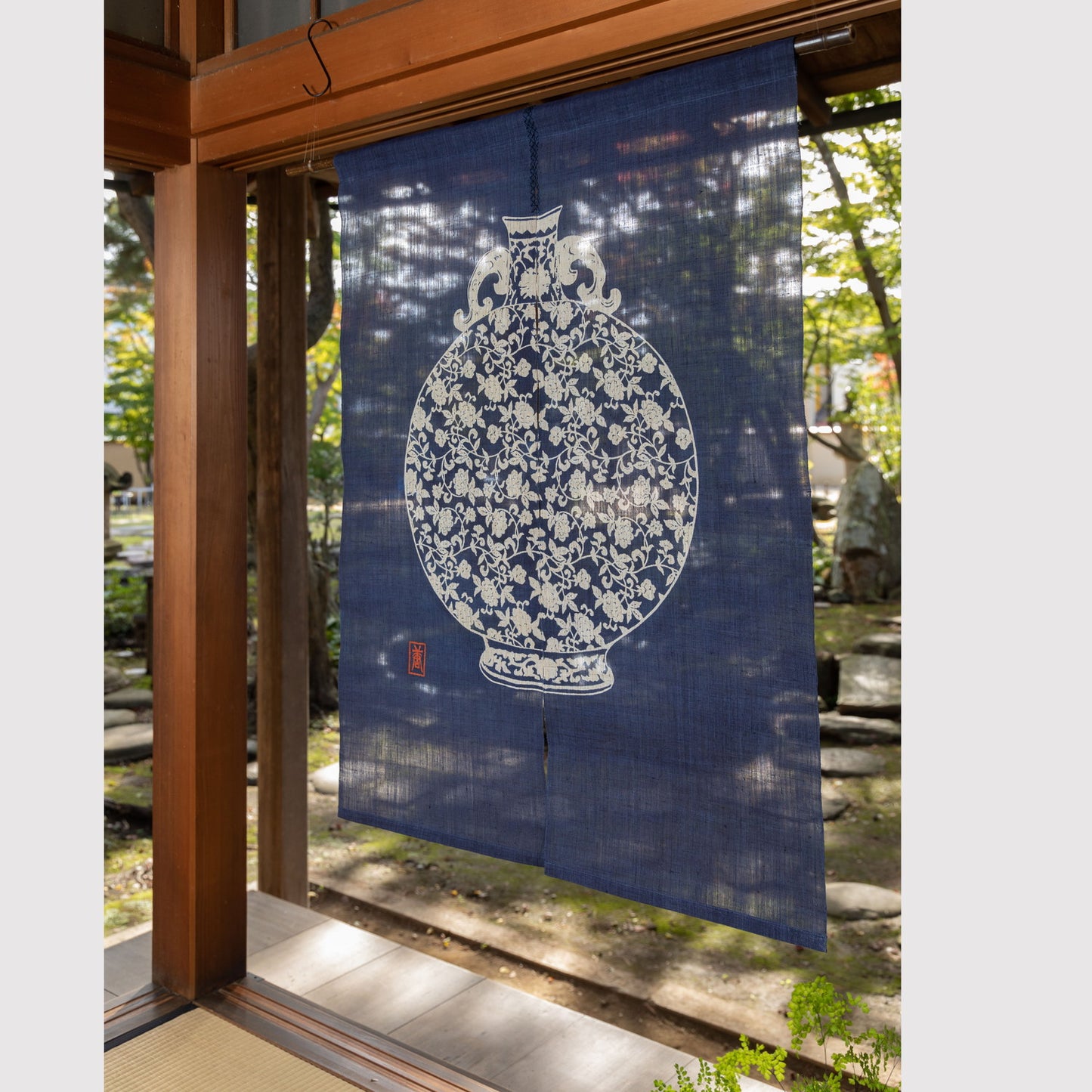 Japanese Curtain (Noren) / Ramie / Vase / Navy / W90xH120cm