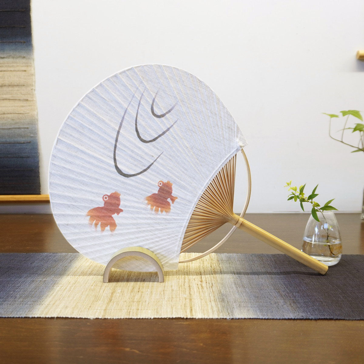 Japanese Uchiwa Fan / Ramie / Goldfish / W28xH40cm