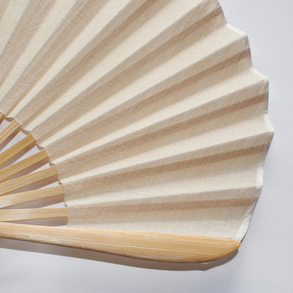 Shell-Shaped Folding Fan / Beige / Plain