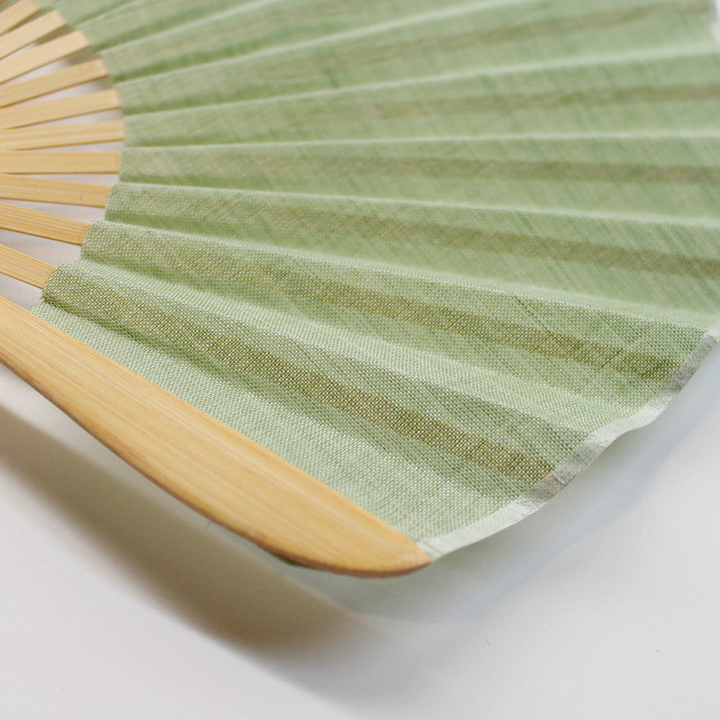 Shell-Shaped Folding Fan / Light Green / Plain